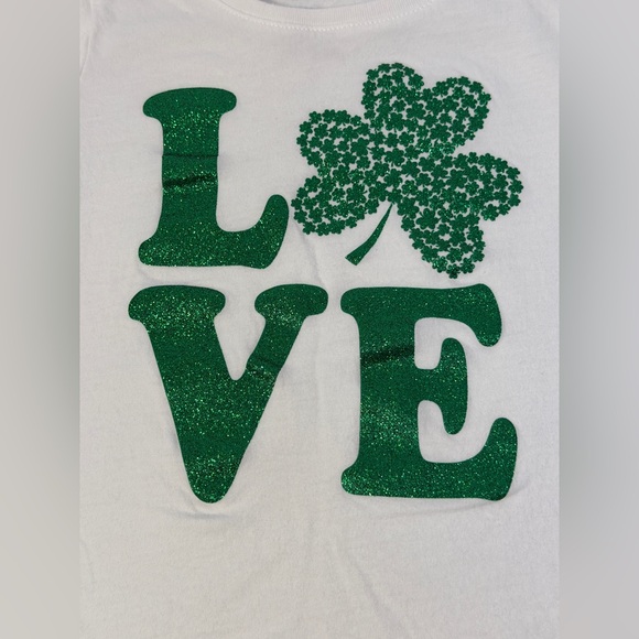 Girls St Patrick’s Day Top Shirt 4T Shamrock Love Tee Green Glitter White Top - Picture 5 of 10